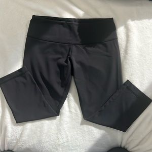 Lululemon Black 3/4 Yoga Pants 6
